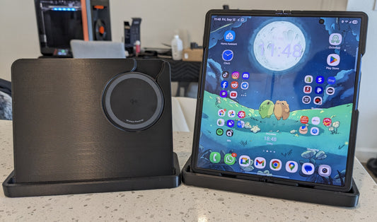 Samsung Galaxy Z Fold 7 Wireless Charging Dock - Update 1